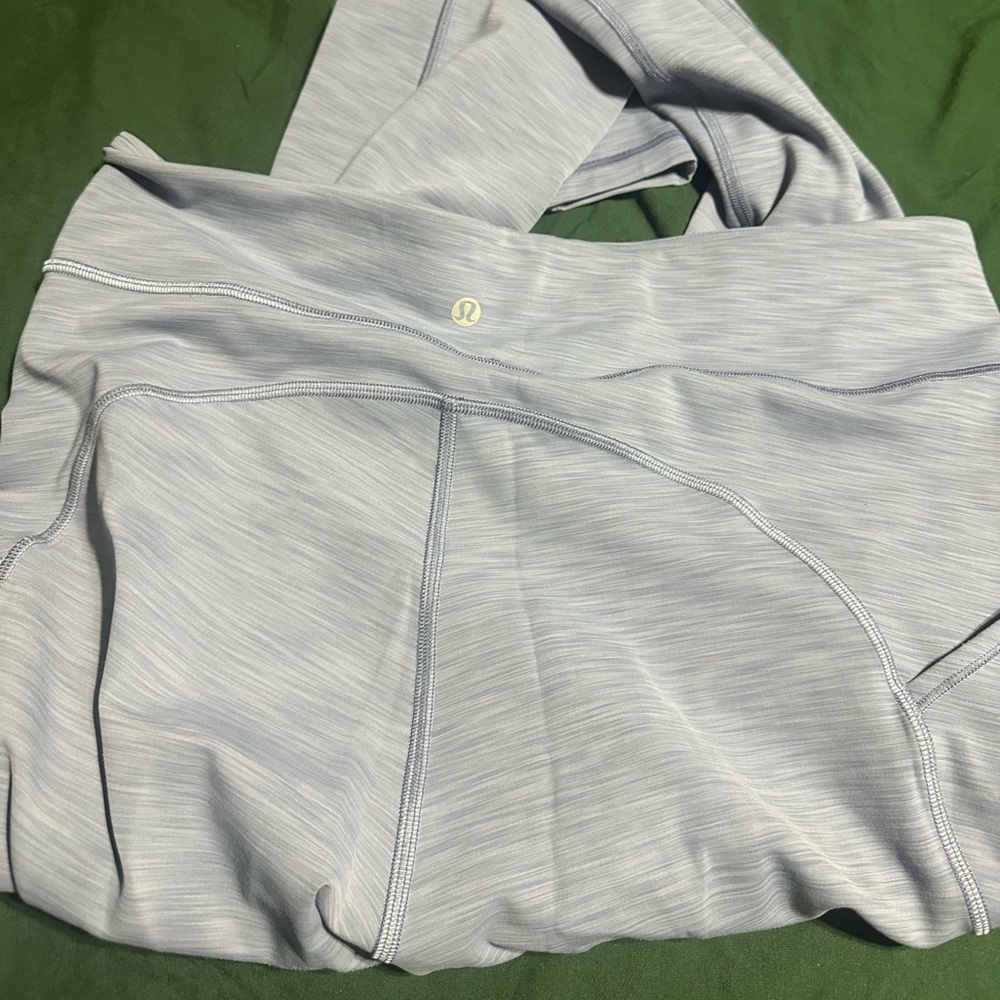 Lululemon Light blue leggings with pockets